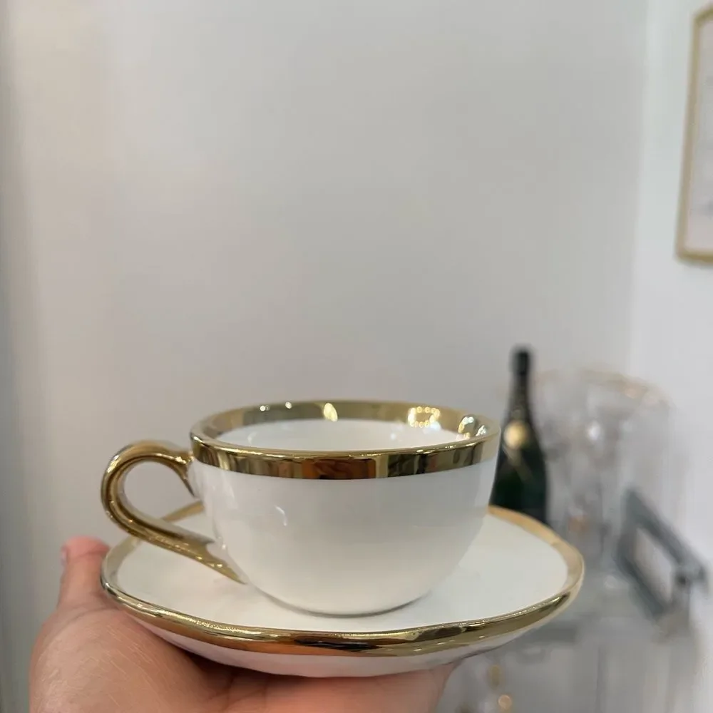 Set of 4 Gold Metallic Porcelain Cup & Saucer